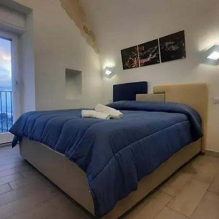 Casa Malu 15 Cin I T 0 7 1 0 3 3 B 4 0 0 0 8 8 3 3 2 *