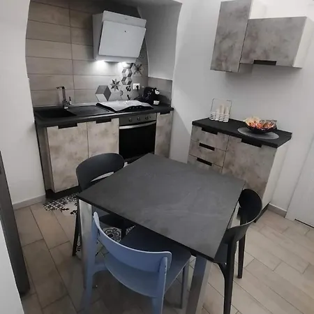 Casa Malu 15 Cin I T 0 7 1 0 3 3 B 4 0 0 0 8 8 3 3 2 * 圣安吉罗山